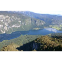 bohinj.1.jpg<>V Bohinjsko jezero priteče reka Savica.